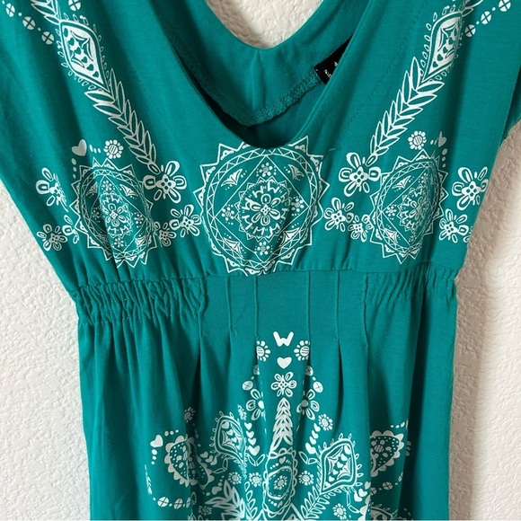 La Class Deep V Neck,Teal Boho, Floral, Flowy, Sleeveless Dress with White Print - Picture 3 of 6